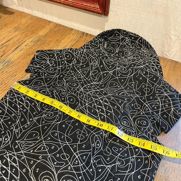 🖤 CHRISTIAN CHENAIL – Black & White Graphic Sleeveless Top, Size 4 - Picture 4 of 11